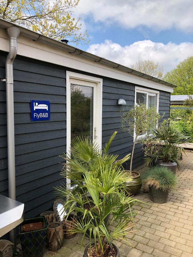 Fly B&B Skive Bagian luar foto