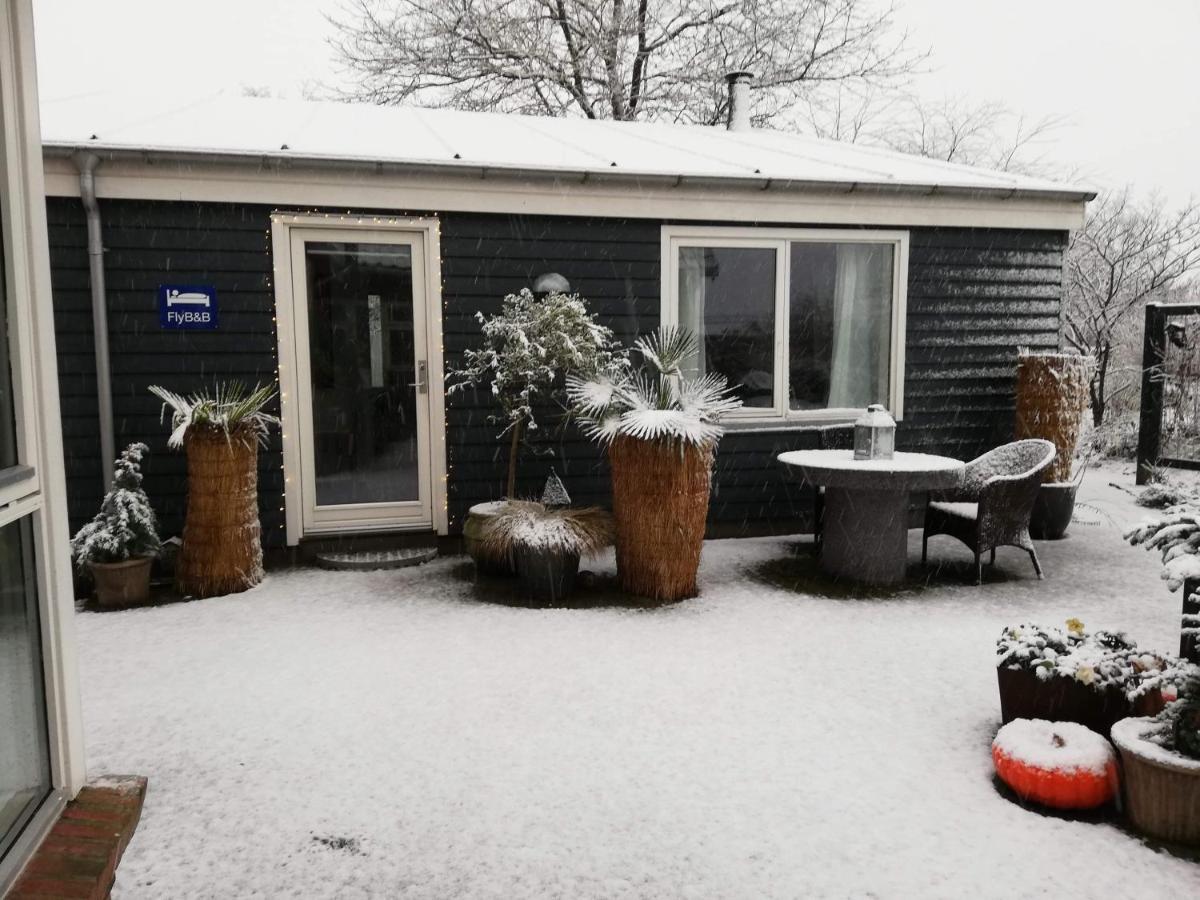 Fly B&B Skive Bagian luar foto